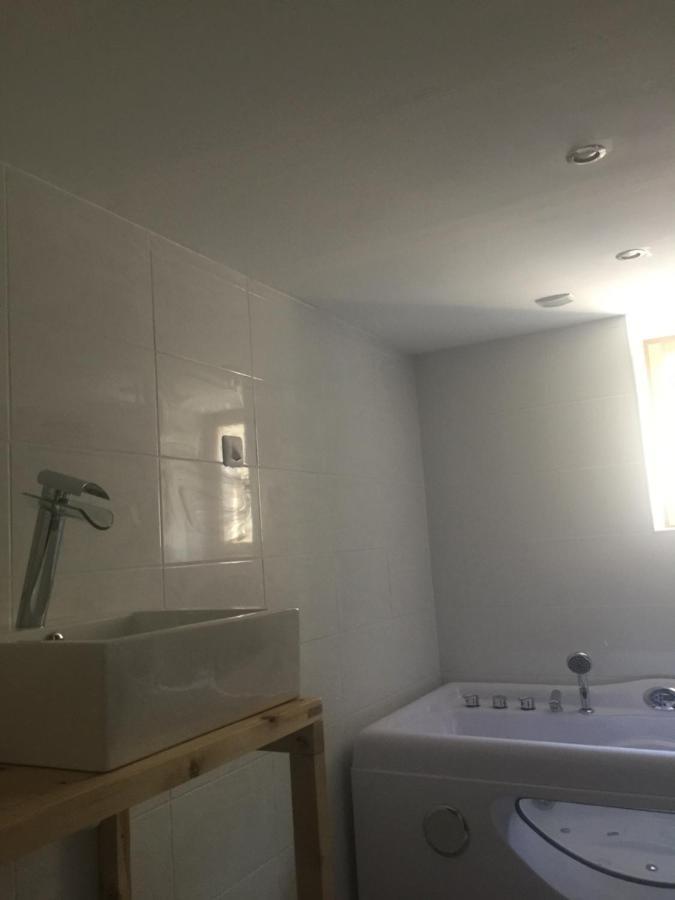 Chambres d’hôtes La Voûte Volonne Extérieur photo
