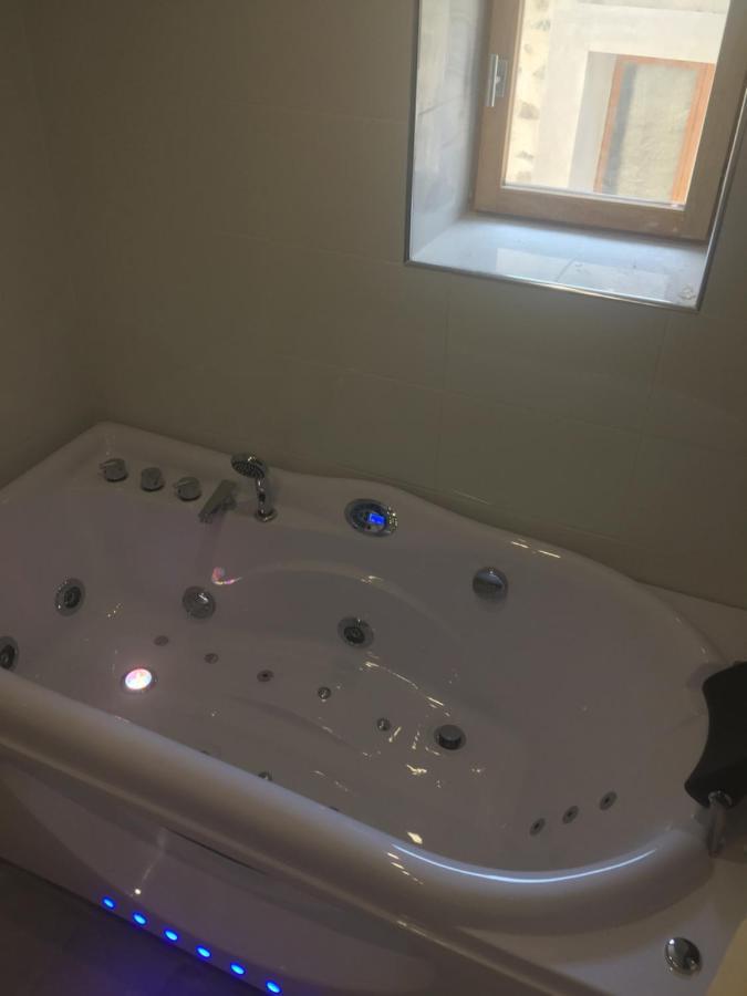 Chambres d’hôtes La Voûte Volonne Extérieur photo